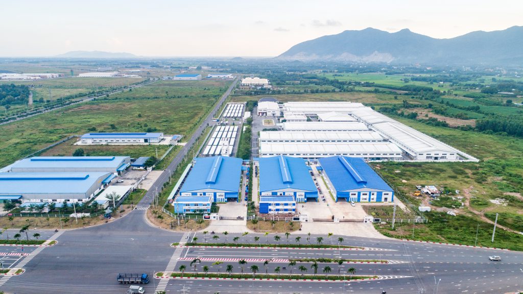 Sonadezi has successfully developed the industrial-urban model and will continue to invest in this model in the near future (Photo: Chau Duc Urban Industrial Park & Golf Course)