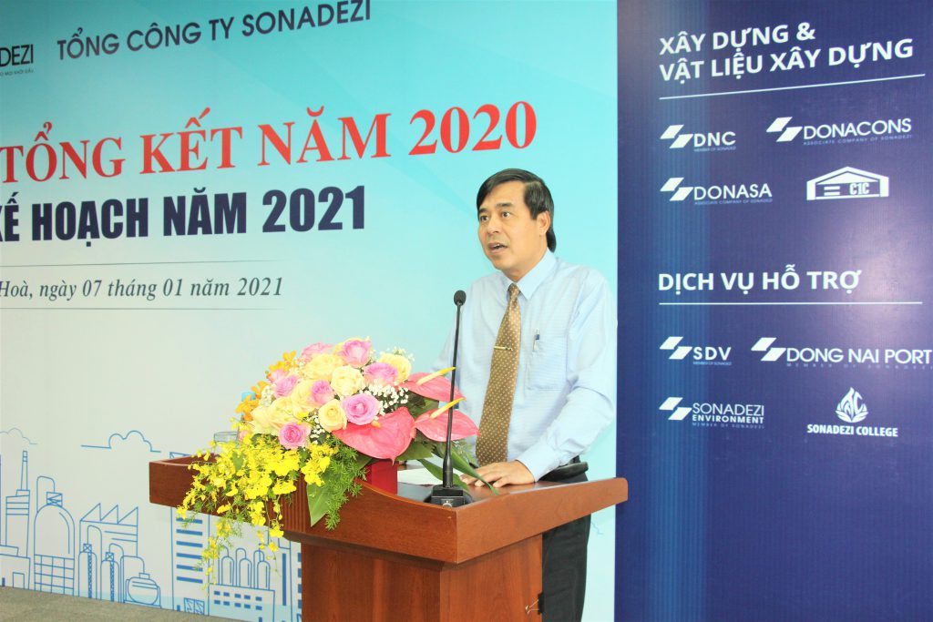 Mr. Tran Thanh Hai – Secretary of the Party Committee, BOD Member and Deputy CEO at Sonadezi announced BOD reward decisions
