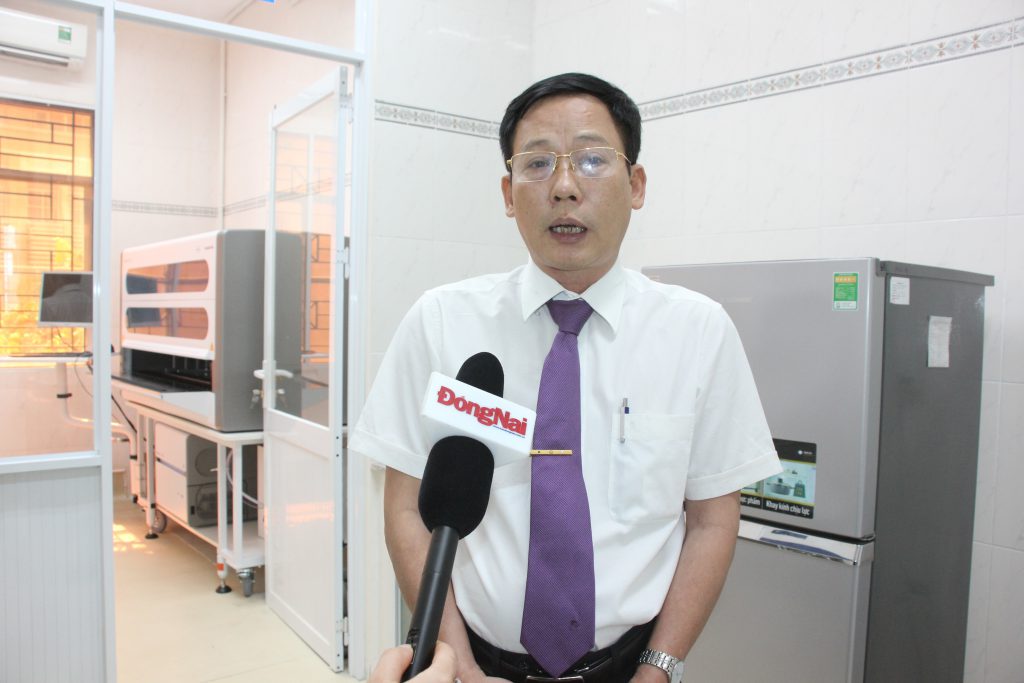 Mr. Bach Thai Binh - Director of Dong Nai CDC was speaking with the press on the donation of  the real-time PCR testing system