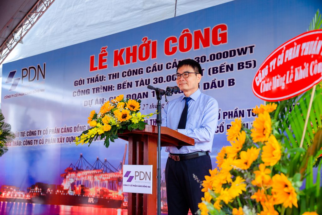 Mr. Phan Dinh Tham - Sonadezi’s CEO extended congratulations to PDN