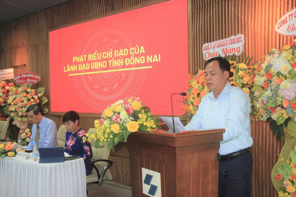 Phó chủ tịch UBND tỉnh Đồng Nai Võ Tấn Đức phát biểu tại buổi họp