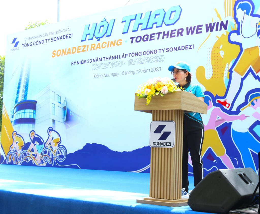 Bà Lương Lương Minh Hiền - Phó Tổng giám đốc Tổng công ty Sonadezi phát biểu tại Hội thao
